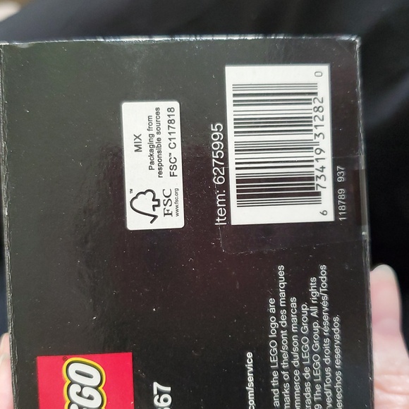 NWT LEGO 40367 BrickHeadz Lady Liberty in Green and Gold - Picture 3 of 3